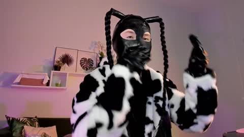 Rey online show from 12-22-24, 06:48