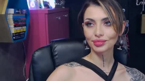 Sarah online show from 01-23-25, 09:18