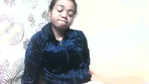 Snapshot of fetranialdy chatting on 05-23-26, 04:18 fetranialdy online show from 05-23-26, 04:18