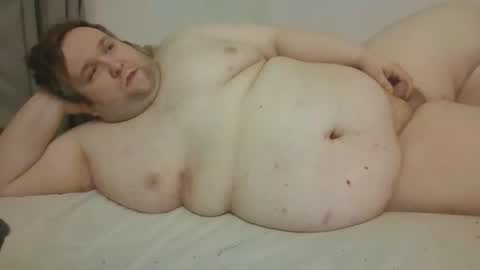 Snapshot of fettebifotze28h chatting on 10-21-25, 06:30 Cow Sow online show from 10-21-25, 06:30