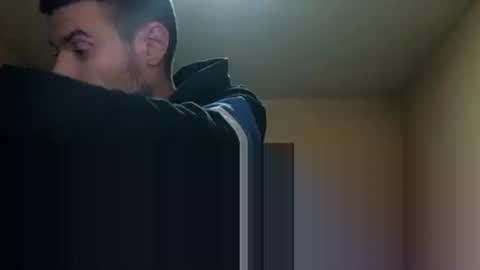 Snapshot of fffjj021 chatting on 12-19-24, 12:56 Raised in 90s online show from 12-19-24, 12:56