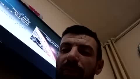 Snapshot of fffjj021 chatting on 12-28-24, 10:02 Raised in 90s online show from 12-28-24, 10:02