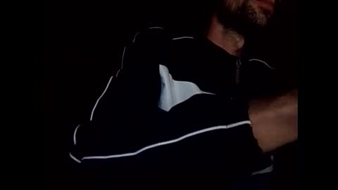 Snapshot of fffjj021 chatting on 10-19-25, 12:11 Raised in 90s online show from 10-19-25, 12:11