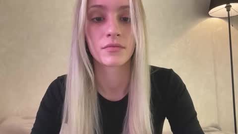 Snapshot of fflloowweerr chatting on 09-28-25, 08:09 Lisa online show from 09-28-25, 08:09