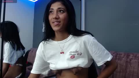 Snapshot of ffreyja_ chatting on 03-06-25, 09:09 Freyja online show from 03-06-25, 09:09