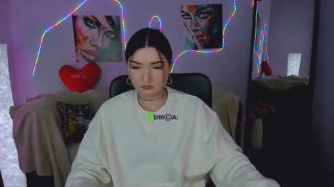 Fibi online show from 02-05-26, 01:38