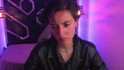   online show from 01-03-25, 03:01