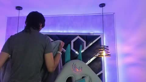   online show from 01-04-25, 12:05