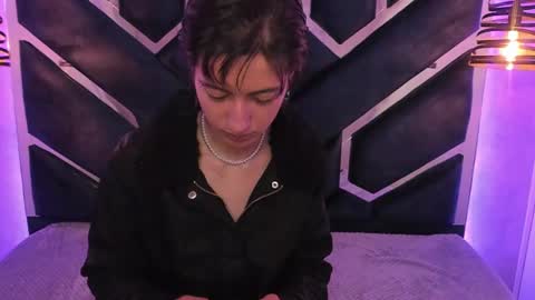   online show from 01-04-25, 03:07