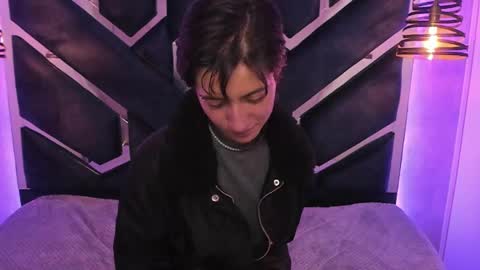   online show from 01-04-25, 06:09