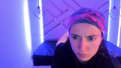   online show from 02-12-25, 12:01