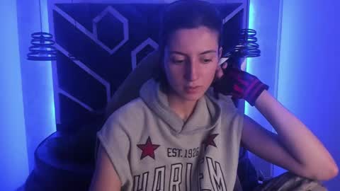   online show from 03-09-25, 05:28