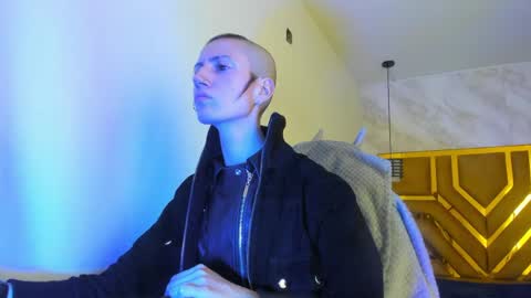   online show from 04-03-26, 07:34