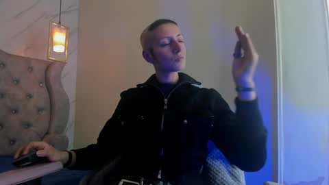   online show from 04-18-26, 07:40