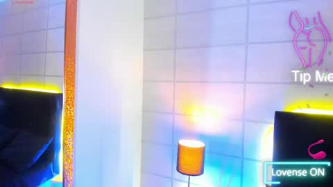 Snapshot of fieryluciana chatting on 10-05-25, 04:44 Luciana online show from 10-05-25, 04:44