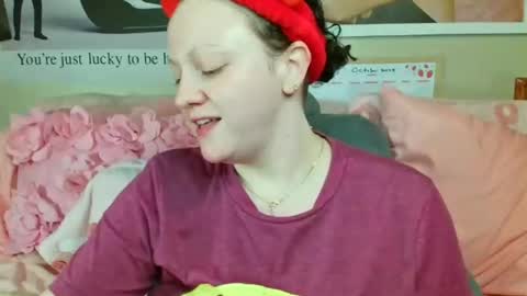 Snapshot of fieryminx67 chatting on 10-26-25, 09:59 fieryminx67 online show from 10-26-25, 09:59