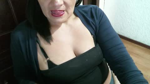 Snapshot of fierywoman158 chatting on 09-11-25, 07:58 FIERYWOMAN online show from 09-11-25, 07:58