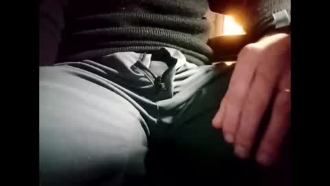 fifi010203 online show from 11-28-25, 05:43