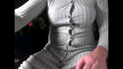 fifi010203 online show from 12-16-25, 07:35