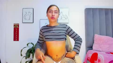 Snapshot of fiire_nymph chatting on 03-05-25, 06:56 ... .  NINFA  . ... online show from 03-05-25, 06:56