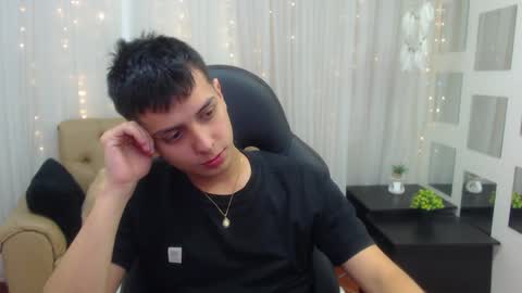 Filip David online show from 12-22-24, 03:44