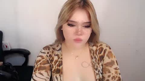 Snapshot of filipina_slutty69xxx chatting on 09-22-25, 01:18  Angela  DONT FORGET TO FOLLOW AND GIVE ME APPRECIATION online show from 09-22-25, 01:18