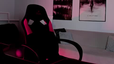 cap and Lana  online show from 01-30-25, 04:55