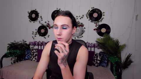 Honey Ill be waiting for you Tue Wed Thu Fri Sat Sun 10am-5pm online show from 12-29-24, 10:01