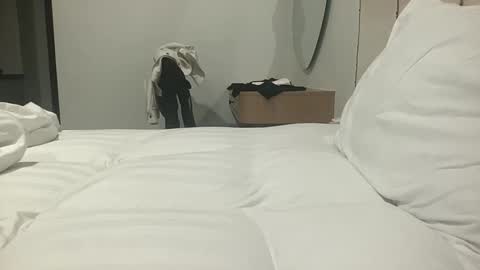 Snapshot of filouxx70 chatting on 11-24-25, 07:24 filouxx70 online show from 11-24-25, 07:24