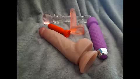 Tiffany Tay online show from 10-04-25, 04:54