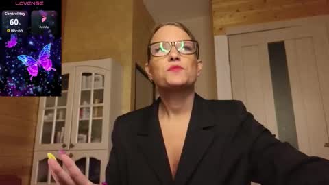 Lady online show from 09-15-25, 06:41