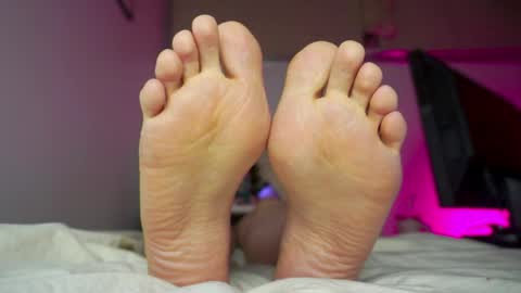 Ashley online show from 04-24-26, 01:41