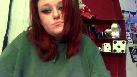 Snapshot of findommefoxi chatting on 01-20-25, 12:36 findommefoxi online show from 01-20-25, 12:36