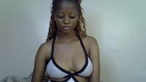 Snapshot of fine_slim chatting on 11-28-25, 05:37 slimmie online show from 11-28-25, 05:37