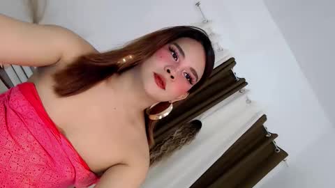 Snapshot of finest_jasminex chatting on 10-23-25, 01:54 Jasmine online show from 10-23-25, 01:54