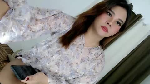 Snapshot of finest_jasminex chatting on 11-17-25, 11:16 Jasmine online show from 11-17-25, 11:16