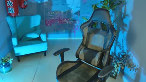 fiora online show from 02-15-25, 08:33