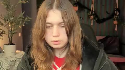 fiora online show from 10-25-25, 06:32