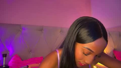 Fiorela Lenin  online show from 09-11-25, 06:52