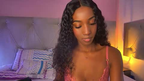 Fiorela Lenin  online show from 02-18-26, 06:15