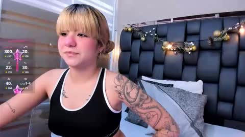 Snapshot of fiorella_sweet_ chatting on 03-12-26, 08:15 Fio online show from 03-12-26, 08:15