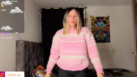 F I O R E L L A  online show from 10-23-25, 01:27