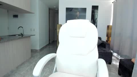 fiore   online show from 03-12-25, 10:07