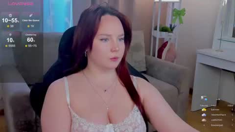 Snapshot of fire_emily chatting on 06-13-26, 01:36 fire_emily online show from 06-13-26, 01:36