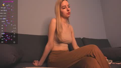 Bellatrix online show from 10-25-25, 03:58