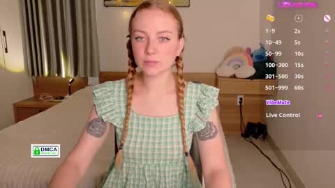 Snapshot of fire_red_ chatting on 10-09-25, 06:22 Liss  online show from 10-09-25, 06:22