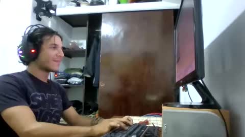 Snapshot of firefeelings chatting on 12-15-24, 07:46 Ricardo online show from 12-15-24, 07:46