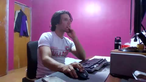 Snapshot of firefeelings chatting on 02-01-25, 04:03 Ricardo online show from 02-01-25, 04:03