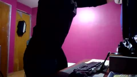 Snapshot of firefeelings chatting on 03-10-25, 02:50 Ricardo online show from 03-10-25, 02:50