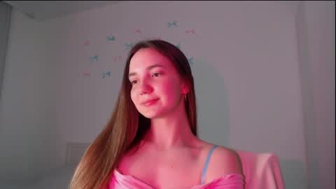 fireflies_fly_ online show from 04-27-26, 07:56